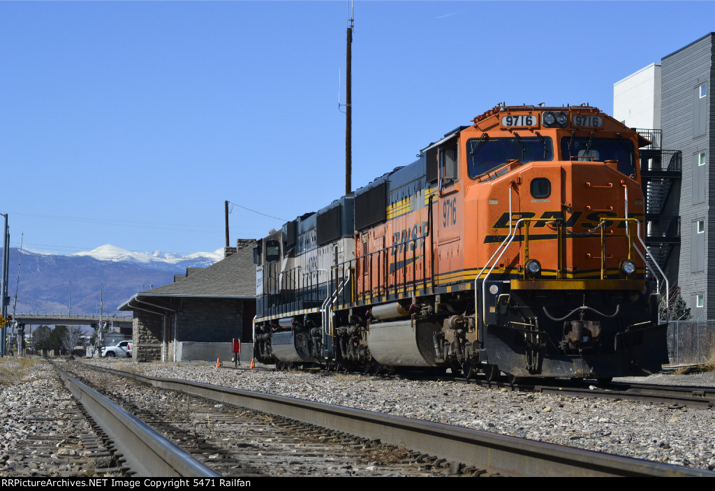 Two Together - BNSF 9716 / 9709